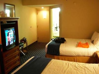 фото отеля Holiday Inn Express Hotel & Suites Houston Hwy 59S/Hillcroft