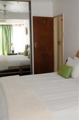 фото отеля Eagles Nest Guesthouse Cape Town
