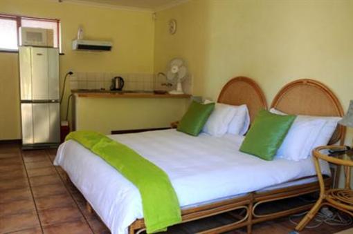 фото отеля Eagles Nest Guesthouse Cape Town