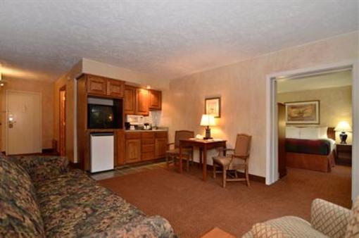 фото отеля Best Western Inn Branson West