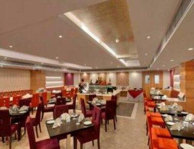 фото отеля Ramada Ahmedabad