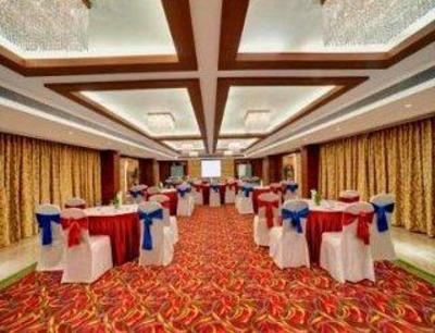 фото отеля Ramada Ahmedabad
