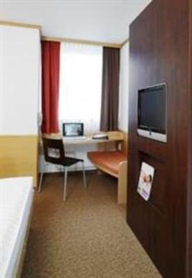фото отеля Hotel Ibis Leipzig Nord Ost Taucha