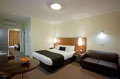 фото отеля BEST WESTERN Central Motel & Apartments