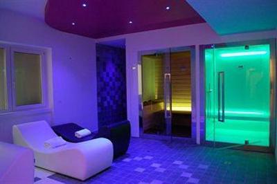 фото отеля Hotel Villa Madrina Garda
