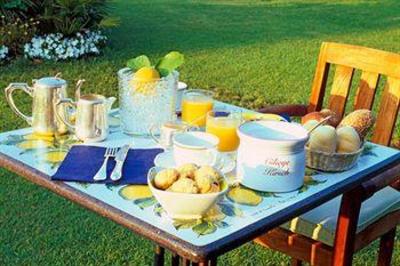 фото отеля Hotel Villa Madrina Garda