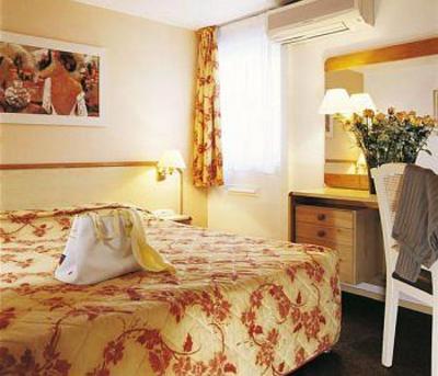 фото отеля Inter Hotel Alizea Saint-Saturnin