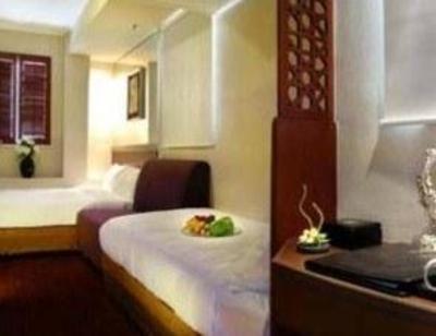 фото отеля Oriental Lander Hotel