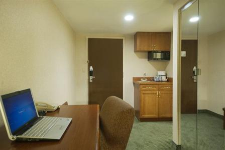 фото отеля Holiday Inn Express Hotel & Suites Hartford