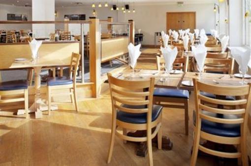 фото отеля Holiday Inn Swindon