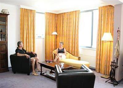 фото отеля Golden Tulip Hotel Zevenbergen
