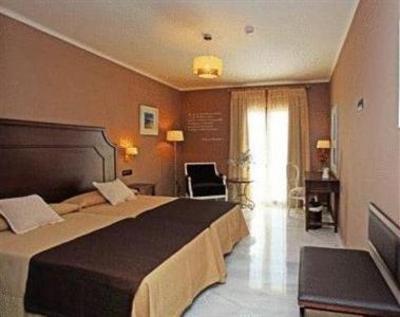 фото отеля Hotel La Fonda Benalmadena