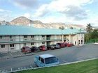 фото отеля Riverland Inn & Suites