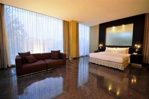 фото отеля FM7 Resort Hotel