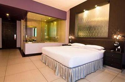 фото отеля FM7 Resort Hotel
