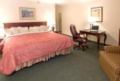 фото отеля BEST WESTERN White Bear Country Inn