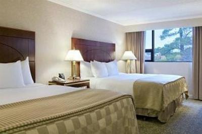 фото отеля Hilton Hotel Fairlawn Akron