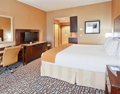 фото отеля Holiday Inn Express & Suites Salinas