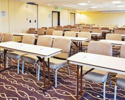 фото отеля Holiday Inn Express & Suites Salinas