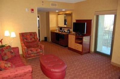 фото отеля Embassy Suites Charlotte - Concord / Golf Resort & Spa