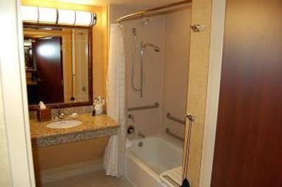 фото отеля Embassy Suites Charlotte - Concord / Golf Resort & Spa