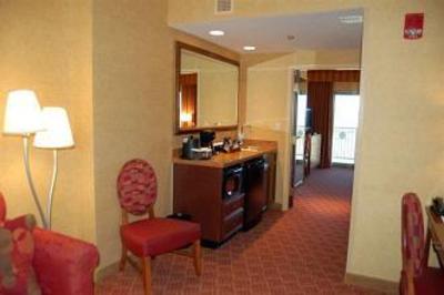 фото отеля Embassy Suites Charlotte - Concord / Golf Resort & Spa