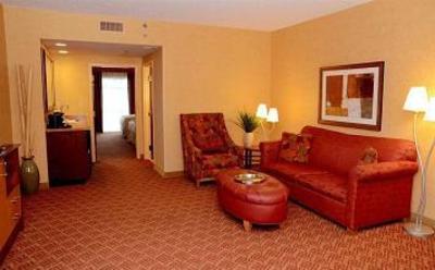 фото отеля Embassy Suites Charlotte - Concord / Golf Resort & Spa