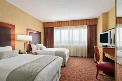 фото отеля Embassy Suites Charlotte - Concord / Golf Resort & Spa