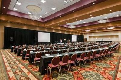 фото отеля Embassy Suites Charlotte - Concord / Golf Resort & Spa