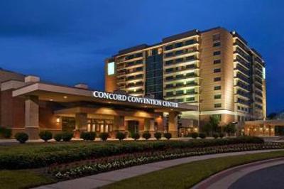 фото отеля Embassy Suites Charlotte - Concord / Golf Resort & Spa