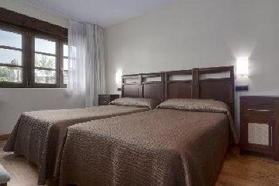 фото отеля Apartamentos Costa Esmeralda Suances