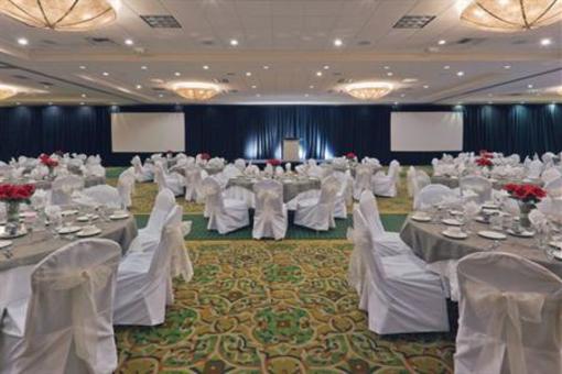 фото отеля Holiday Inn Downtown Everett