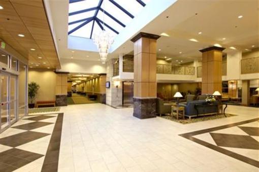 фото отеля Holiday Inn Downtown Everett