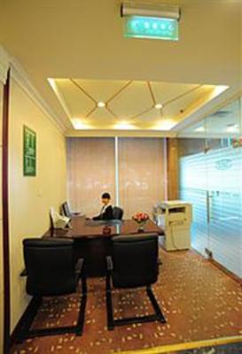 фото отеля Donghe Garden Hotel