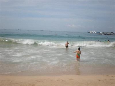 фото отеля Sunny Sanya Family Inn