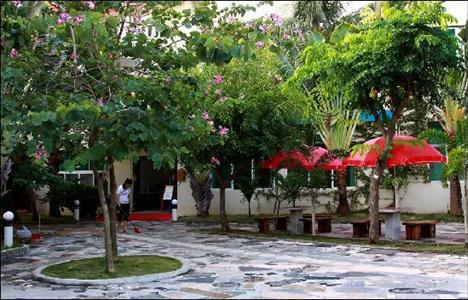 фото отеля Sunny Sanya Family Inn
