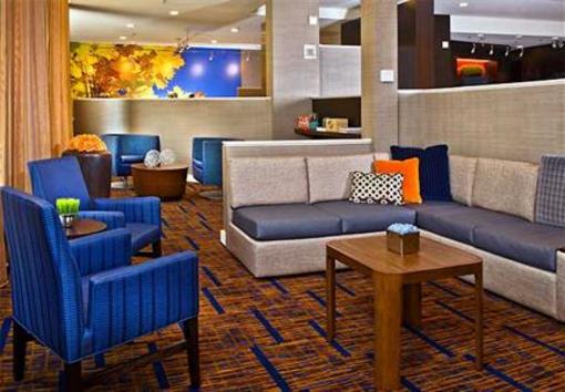 фото отеля Courtyard by Marriott Charlotte SouthPark