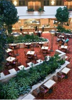 фото отеля Embassy Suites Loveland - Hotel, Spa and Conference Center