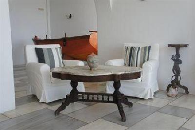 фото отеля Rhenia Hotel And Bungalows