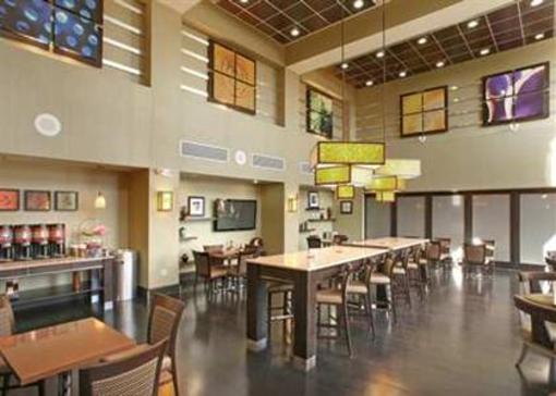 фото отеля Hampton Inn & Suites Richmond/Glenside