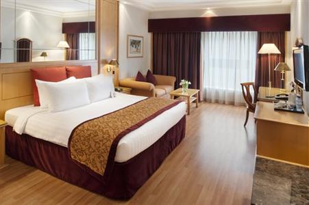 фото отеля Crowne Plaza Hotel Abu Dhabi
