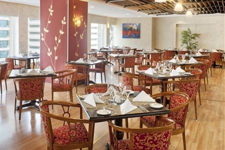 фото отеля Crowne Plaza Hotel Abu Dhabi