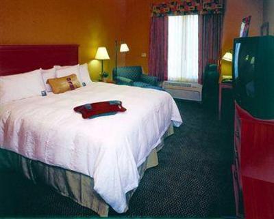 фото отеля Hampton Inn & Suites Lathrop