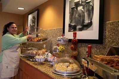 фото отеля Hampton Inn & Suites Lathrop