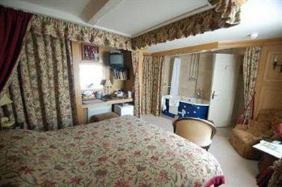 фото отеля Evesham Hotel