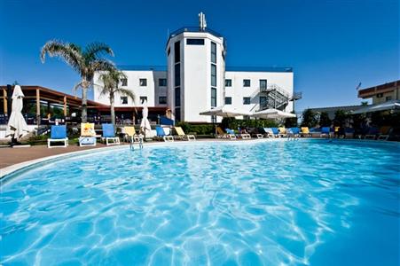 фото отеля Ticho's Hotel