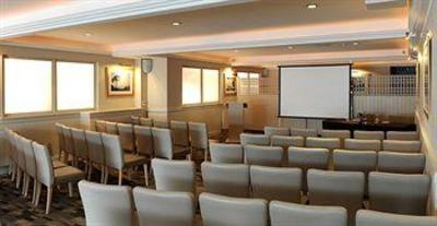 фото отеля Foxhills Club & Resort Ottershaw