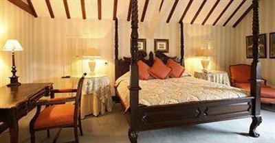 фото отеля Foxhills Club & Resort Ottershaw
