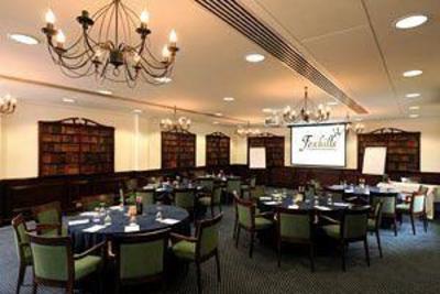 фото отеля Foxhills Club & Resort Ottershaw