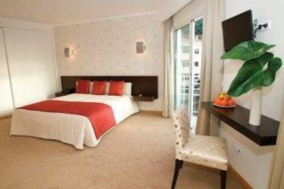 фото отеля White Waters Hotel